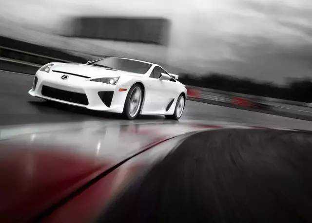 不只有V10！解密雷克萨斯专业级音响