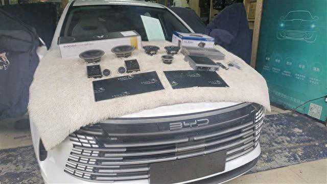 佛山汽车音响改装/亨城汽车音响改装/比亚迪驱逐舰05改装丹拿喇叭