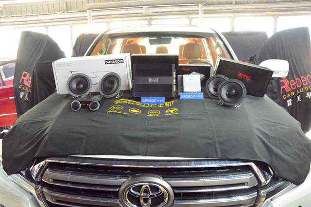 在唐山博纳汽车音响改过音响后 车主说他终于找到属于自己的声音