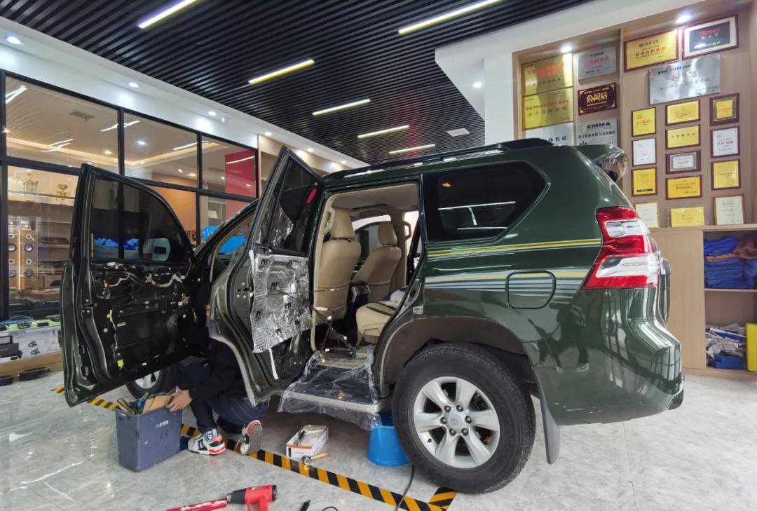 长沙汽车音响改装，普拉多，升级PHASS妃仕PI-165G3