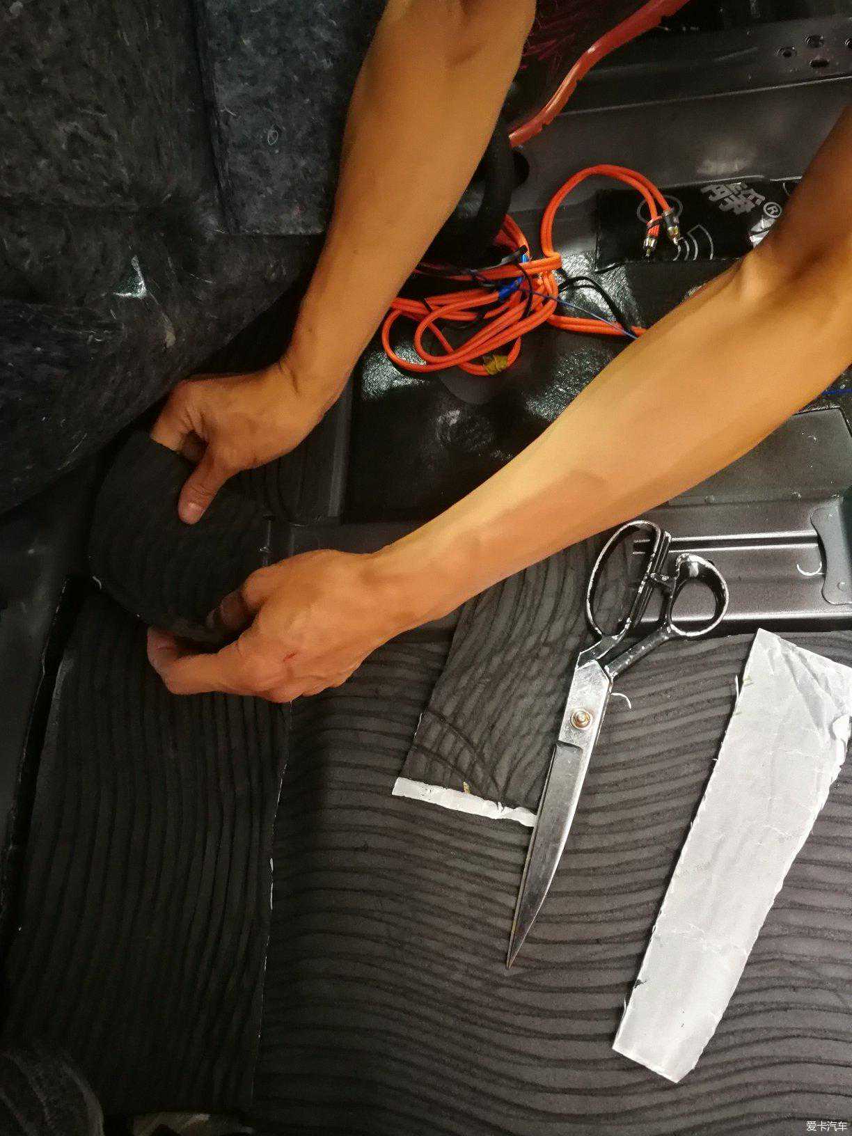 噪音大、音响差？马自达CX-4车主改infinity音响外加底盘隔音