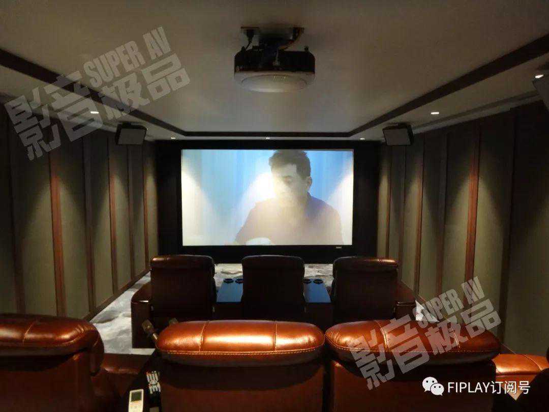 案例丨位于地下空间的休闲影院