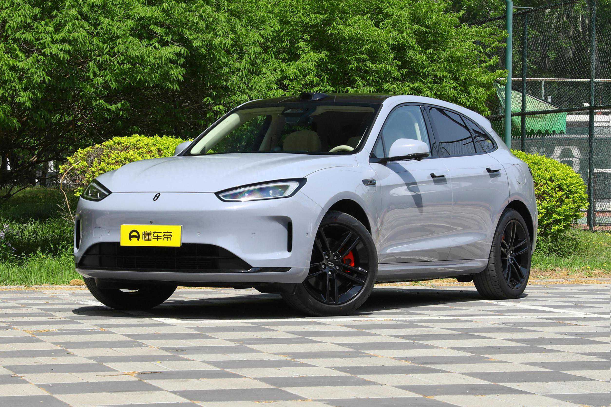 新款问界M5上市，前脸调整，标配激光雷达，售价24.98万元起