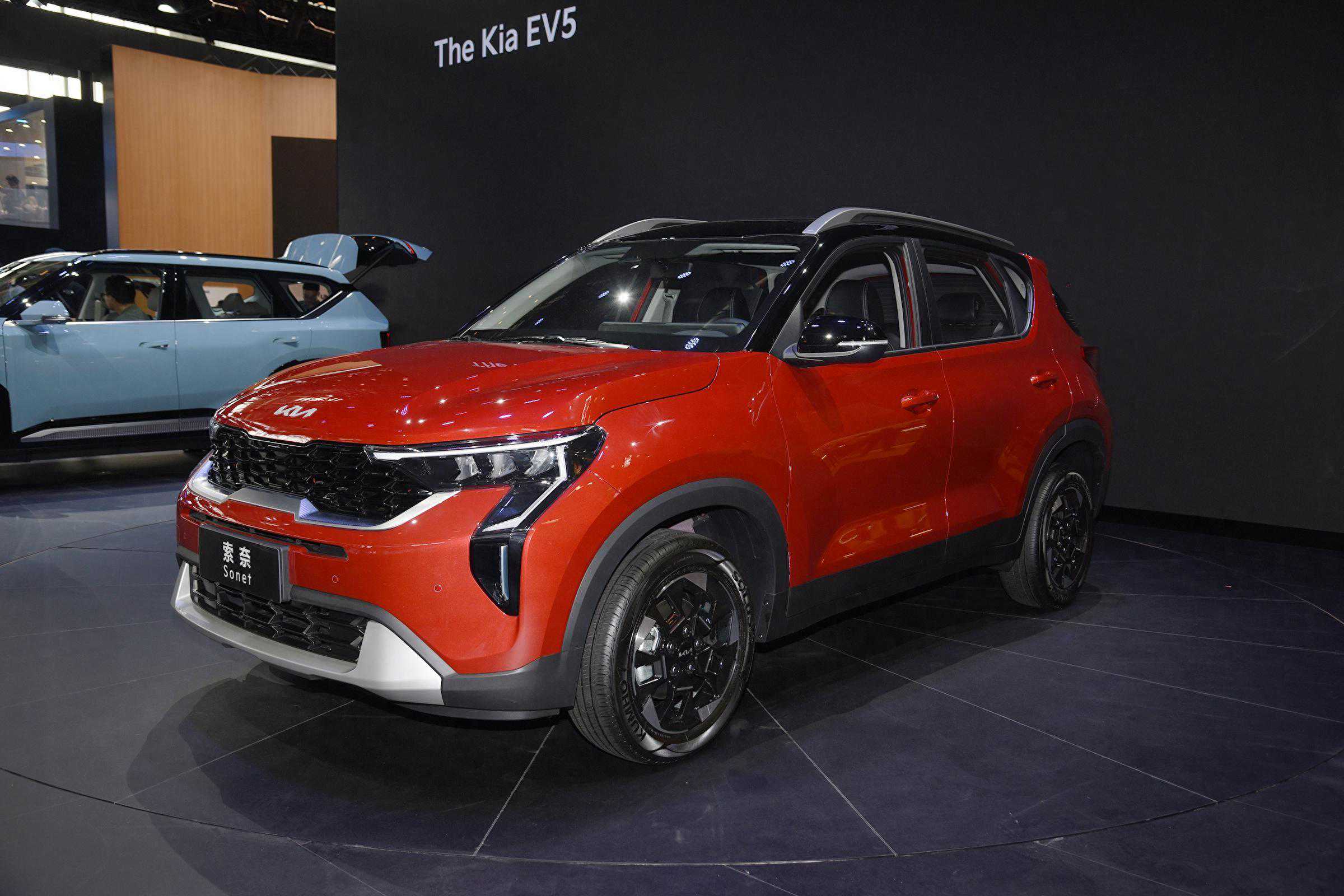 北京车展：起亚索奈上市，合资小型SUV，1.5L动力，售9.19万元起