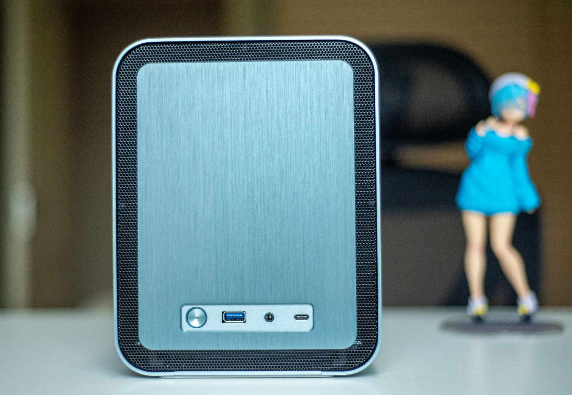 NAS中的性价比大杀器、预装四系统的AIO ~ 铠晶T202P保姆级新手教程