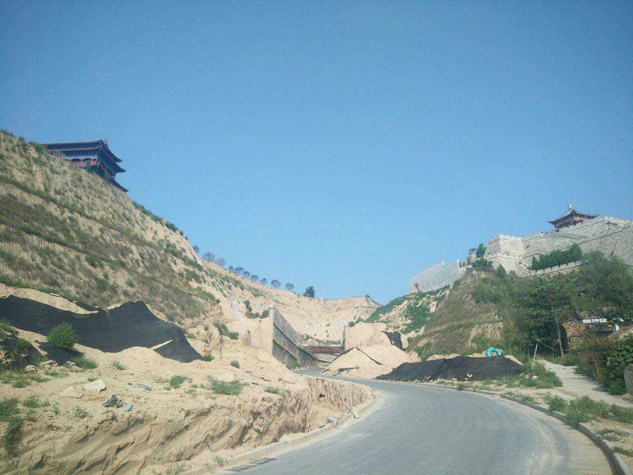 仝姓源自女真族夹谷氏，目前，仝姓聚集地在徐州睢宁