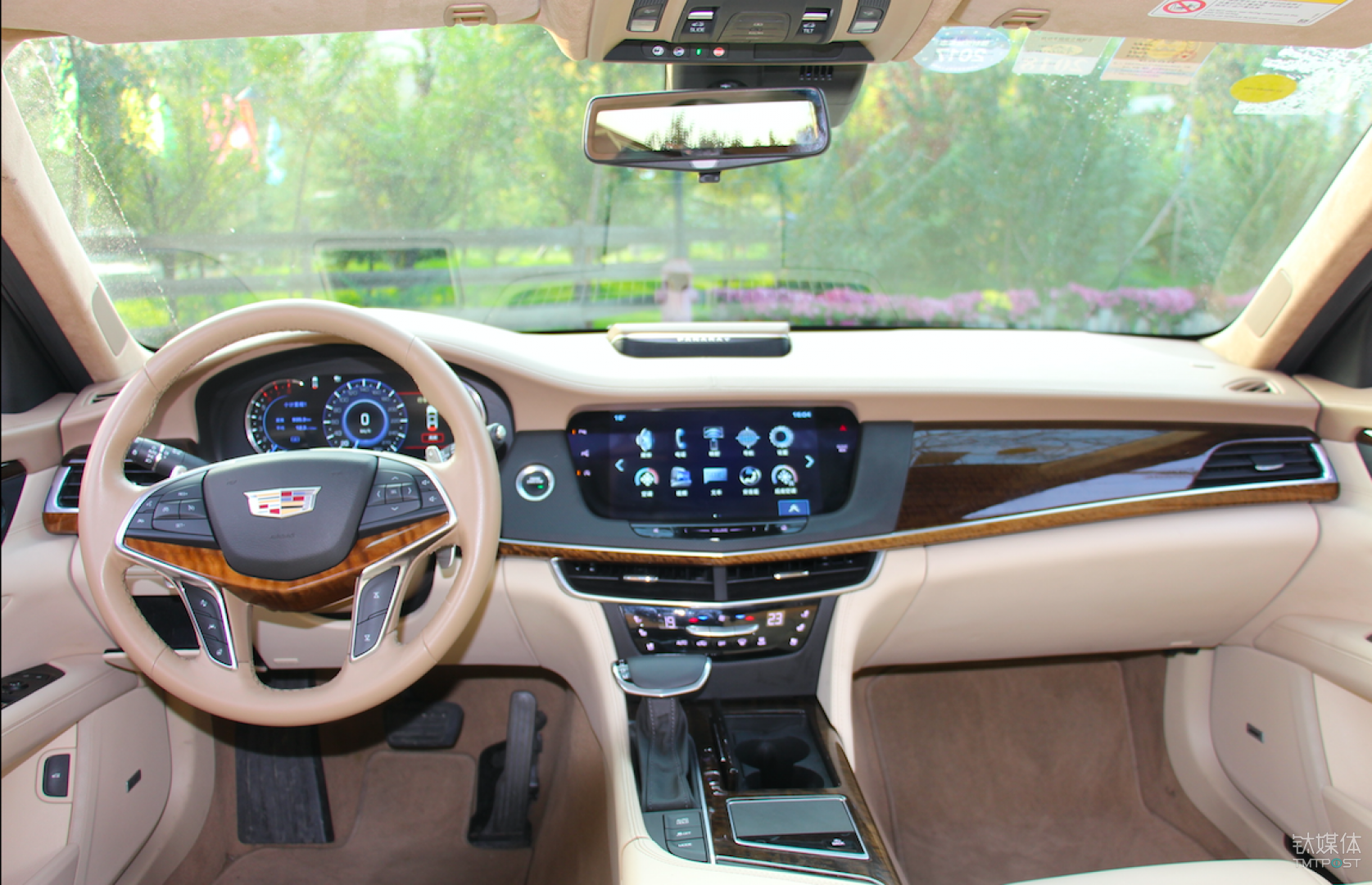 试驾凯迪拉克CT6铂金版：全身科技武装，冲击BBA组合的扛鼎之作