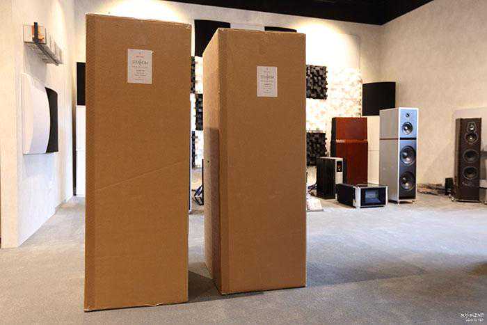 瑞士之声Alumine FIVE SE特别版开箱实录