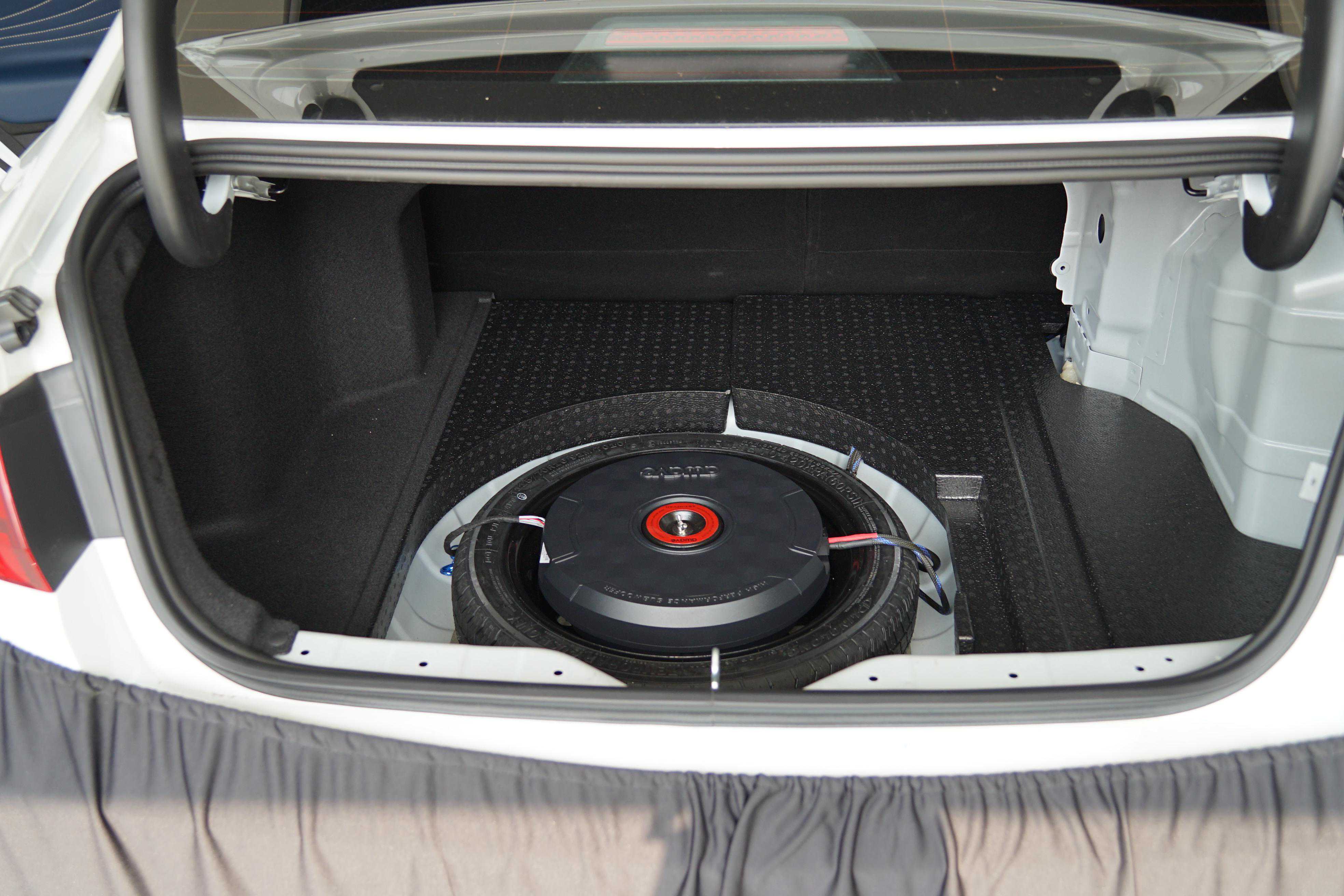 吉利帝豪GL升级爱威AST-11TV4备胎炮 补充低频-广州车乐声汽车音响