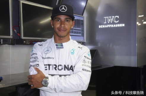 F1冠军汉密尔顿“空降”BOSE发布会 讲述竞速经历