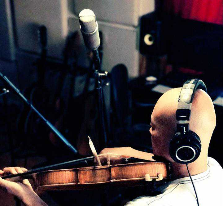 如何在家庭工作室或录音棚录制小提琴、中提琴和大提琴