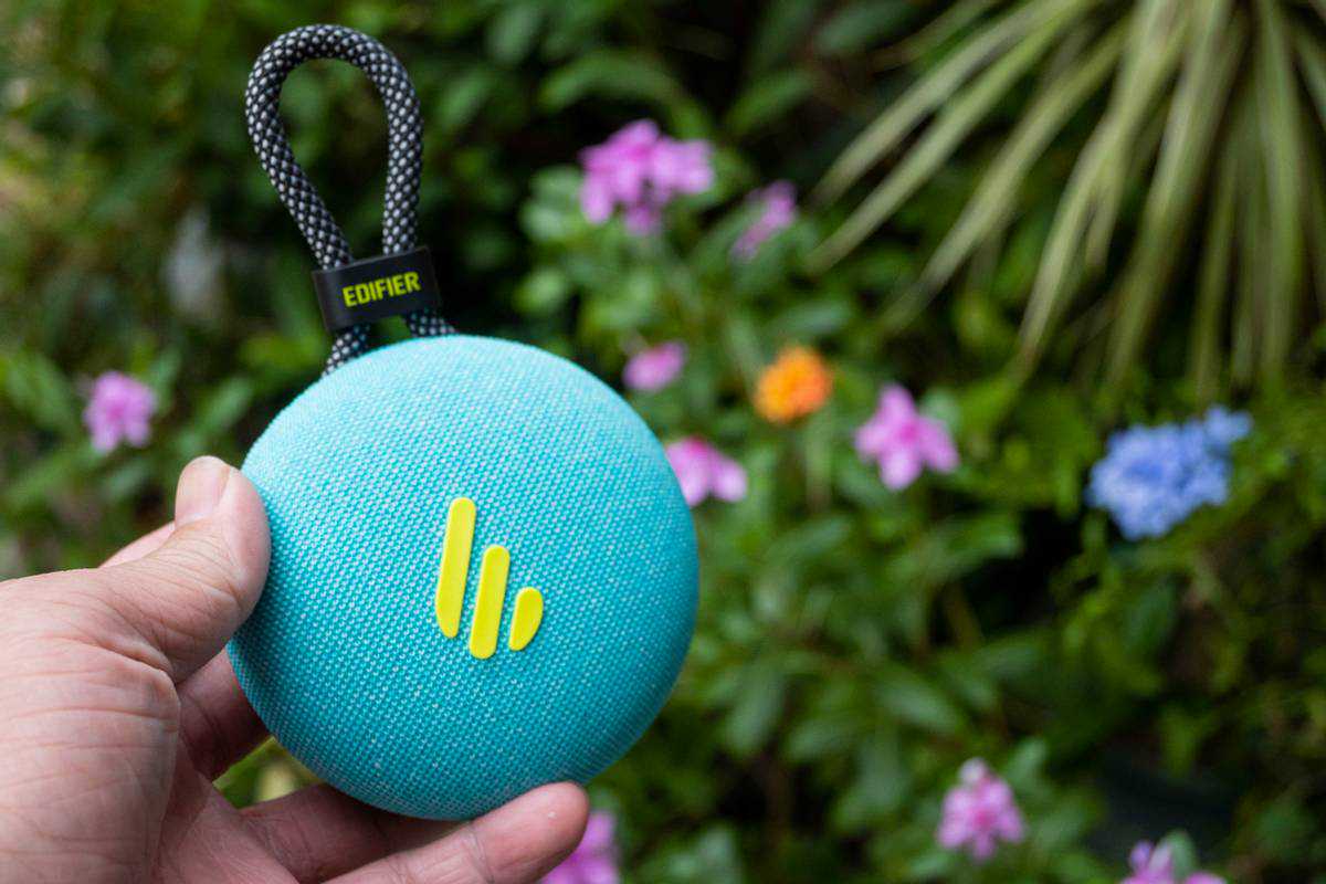 漫步者M100 Plus｜迷你音箱随身带，户外露营欢乐多