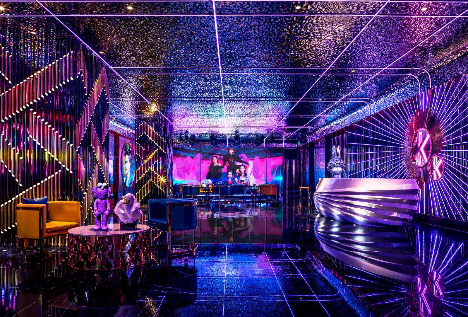 2400㎡重庆KINGKISS量贩式KTV｜加拿大立方体设计 欧模设计圈