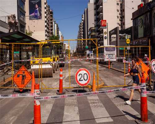 皮肤科的法宝：维A酸乳膏到底有多万能？