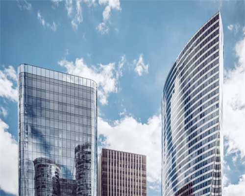 炒绿豆芽用不用先焯水？厨师长教你饭店做法，香辣脆爽不变色