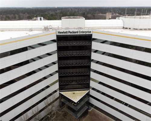 暴跌的VRX后面站着多少家受伤的基金？