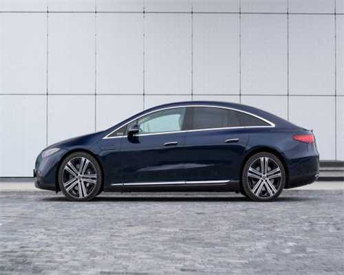 河北一女孩蹦床馆内摔断腰椎，网红设施“蜘蛛塔”谁来监管？