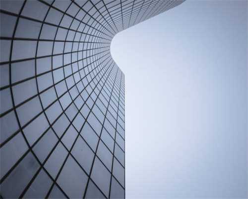 越闹越大！献血证过期不能用血？市卫健委回应 网友：现献现用吗？