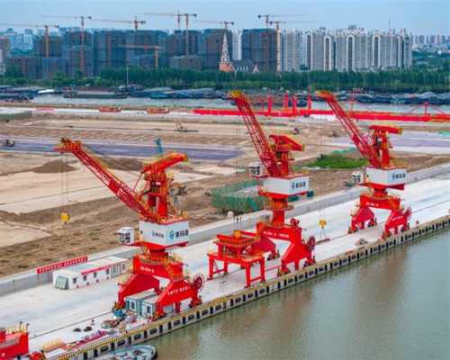 眼睛是个消耗品，一方堪称眼睛的“滋润剂”，眼干眼花飞蚊都能用