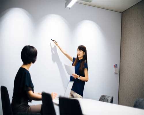 路边常见的小飞扬草，老人称为“止痒神器”，你们是否认识它？