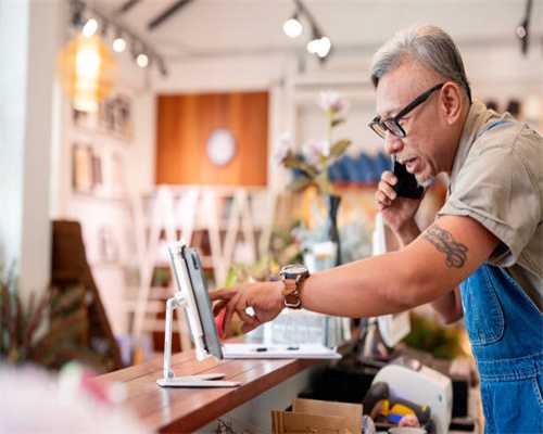 国家邮政局：邮件快件踩踏、着地摆放等问题要坚决治理