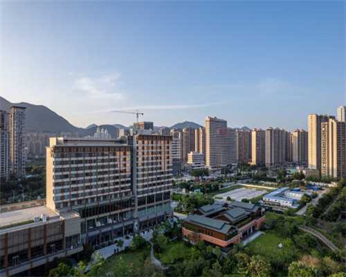 善待离任医院负责人——由《华西往事》所披露的石应康经历想到的